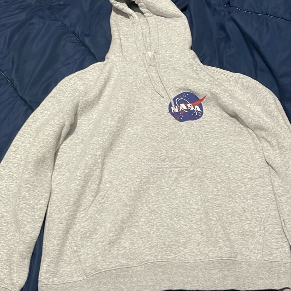 h&m nasa hoodie - Picture 1 of 4